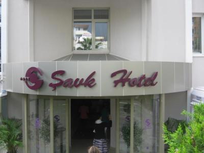 Pěkný hotel Savk*** přímo na Kleopatřině pláži v blízkosti centra Alanye