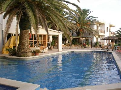 South Coast *** - hezké apartmány u moře