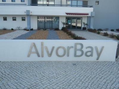 Prohlídka hotelu Luna Alvor Bay - panelák na pláži