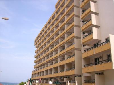 Prohlídka hotelu Barracuda***