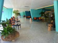 Hotel Club Amigo Ancón ***  - od recepce na pláž