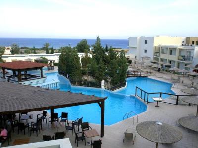 Prohlídka hotelu Miraluna Kiotari Bay **** - příjemný moderní hotel