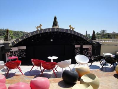 Prohlídka a nocleh v  Le Chateau De Prestige ***** 