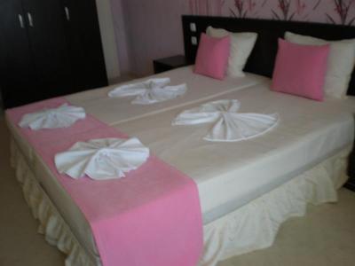 Celková dovolená byla super.Delegátka slečna Procházková je opravdu vynikajicí.