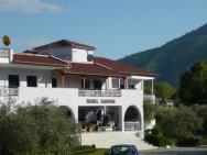 Okolí hotelu Ioanis Golden Club