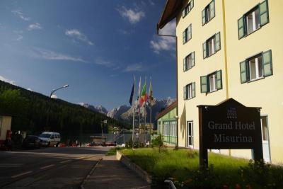 DOVOLENÁ U JEZERA MISURINA