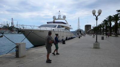 Bez překvapení,podle očekávání...: