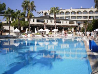 Prehliadka hotela Belinda****