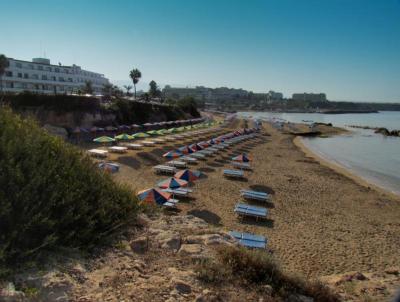 Dovolená v hotelu Coralia Beach