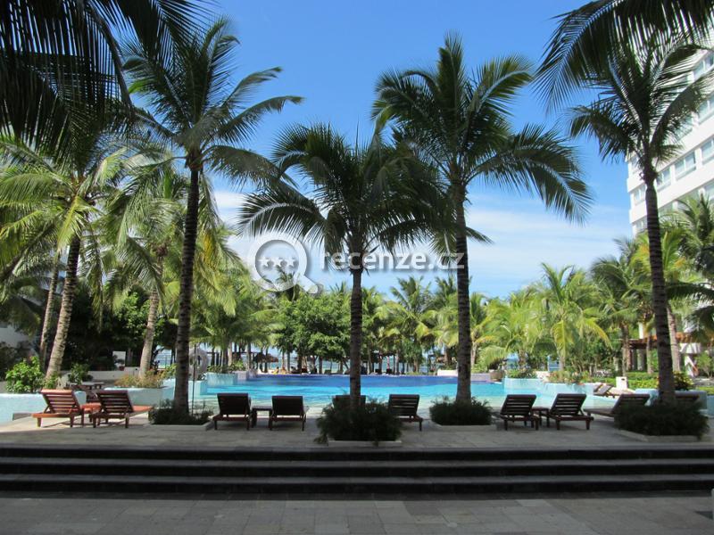 Bazén pro hosty Palm Grand