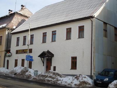 Penzion Vlčí Jáma, Horní Blatná