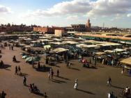 Marrakesh- namesti Djemaa el Fna
