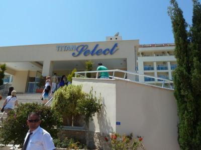 Prehliadka hotelov Titan Garden a Titan Select