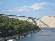 Pohled na most ostrova Krk