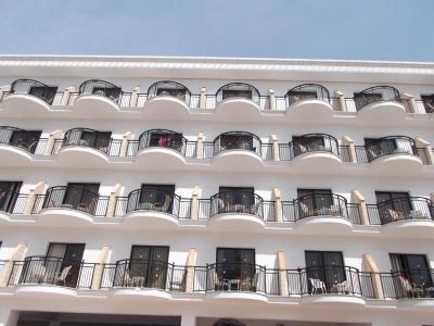 Constantinos The Great Beach Hotel *****