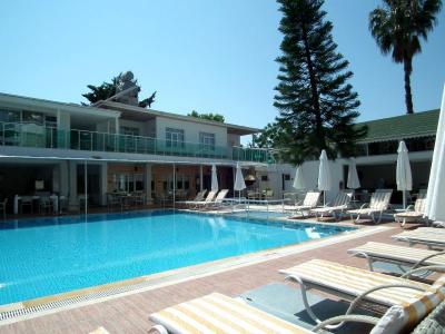 Prohlídka příjemného hotelu Altinkum Park *** v Side 