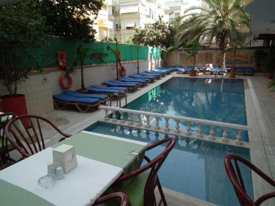 Prohlídka hotelu Kleopatra Güngör *** - městský hotel pro méně náročné