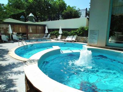 Prohlídka hotelu Sun Beach *** přímo u písčité pláže a promenády v Side