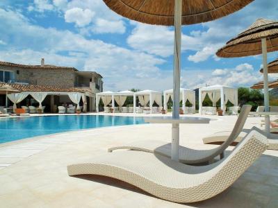 Prohlídka komplexu Villas Resort **** - vilky v klidné zahradě v blízkosti krásné pláže