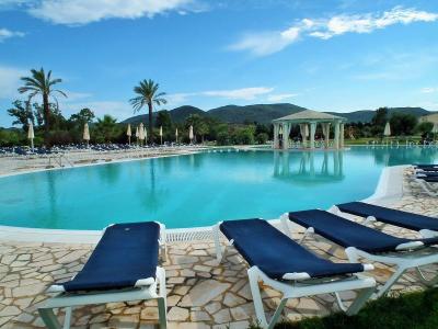 Eden Village Spiagge San Pietro **** - hezký areál u krásné písčité pláže