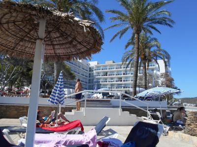 Spokojenost - čistý, pěkný hotel s pířjemným personálem.