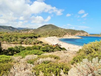 Parco Torre Chia **** - malebný komplex ve stráni u krásných pláží