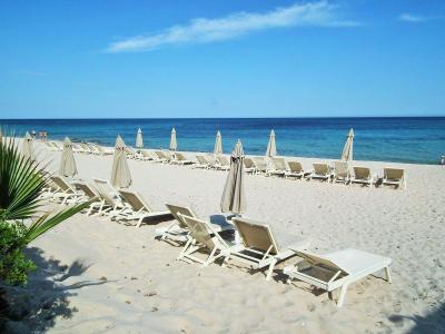 Forte Village Resort **** - velký komplex u krásné pláže i pro náročné klienty