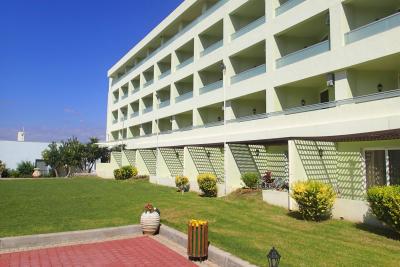 Prohlídka hotelu Avra Beach ****