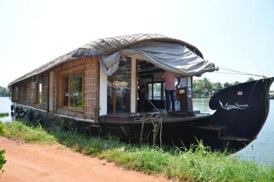 Plavba po kéralské vodní cestě