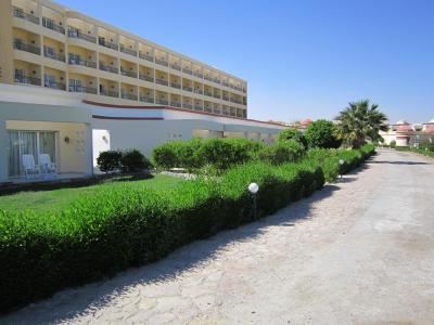 Nádherná pláž a skvělé šnorchlování!