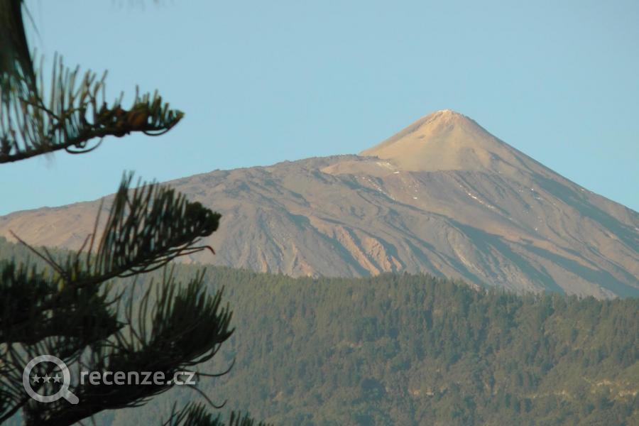 Pohled z pokoje na Pico del Teide