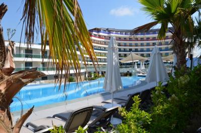 Long Beach Harmony *****