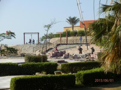 Hezká pláž, ale hotel špatný....rozestavěný