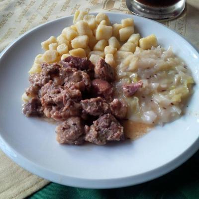 Absolutní nezájem o zákazníky, první místo pivo, cigarety a pohodička