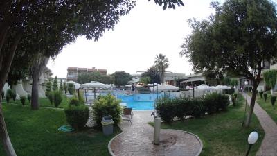 úplně nenadchne, ale ani nezklame