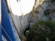 Cesta tam, Černá Hora, hráz přehrady.