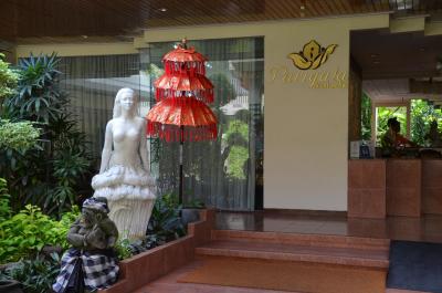 Prohlídka hotelu Parigarat Resort & Spa ***