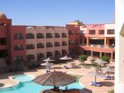 starší a klidný hotel