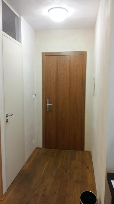 Neodpovídající **** kategorie