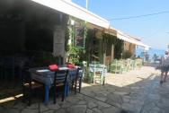 taverny v Agios Nikitas