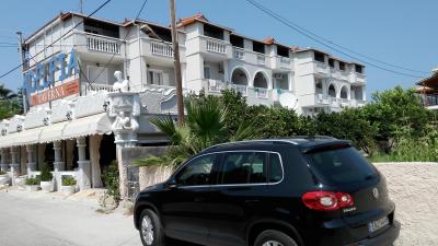 Hotel nás naprosto zklamal!!