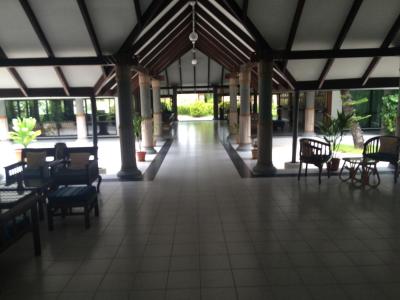 Holiday Island Resort