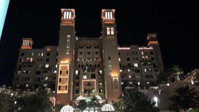 Prehliadka hotela Sheraton Sharjah