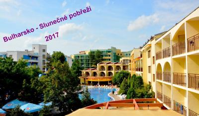 Rodinná dovolená na Slunečném pobřeží