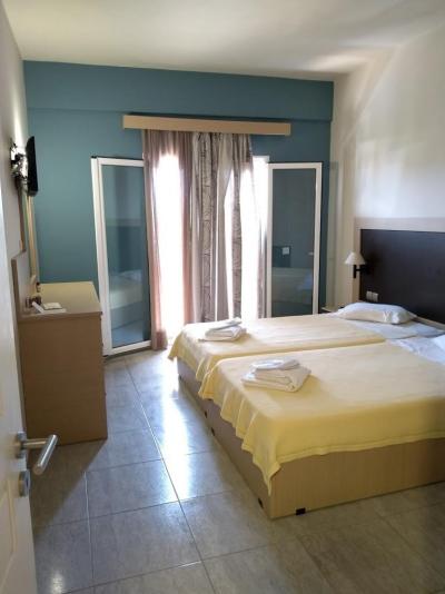 Prohlídka hotelu PARADISE RESORT****