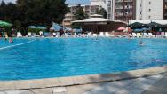 Venkovní bazén hotelu Iskar