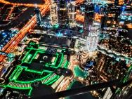 Pohľad z Burj Khalifa na zelený Dubai Mall
