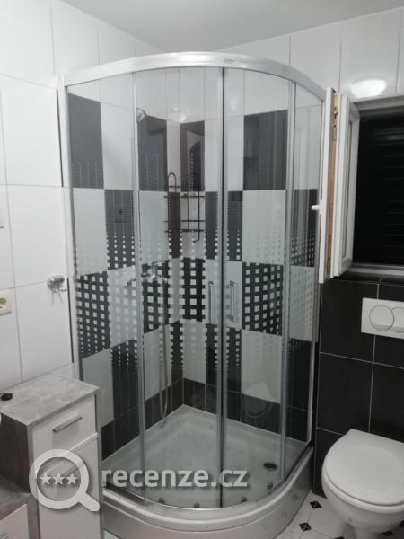Koupelna, moderně zařízená