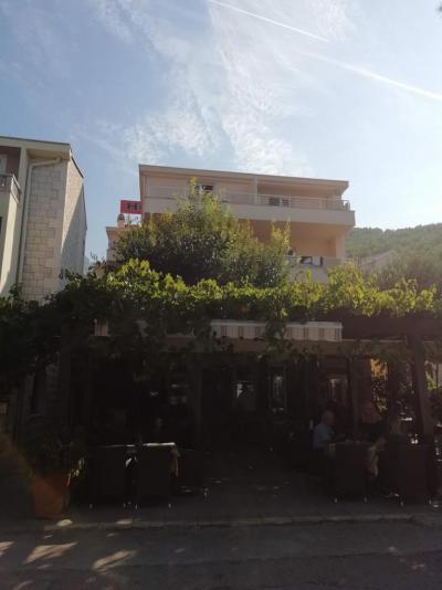 Prohlídka hotelu Hani