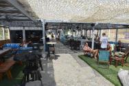 Studia Nikos plážová restaurace